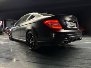 Image 6/21 of Mercedes-Benz C 63 AMG &quot;Edition 507&quot; (2013)