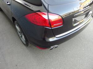 Bild 36/98 von Porsche Cayenne Turbo (2010)