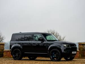 Image 45/50 of Land Rover Defender 110 V8 &quot;Bond Edition&quot; (2021)