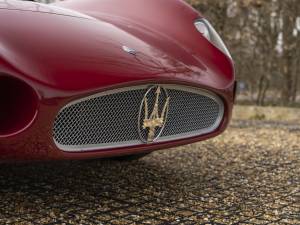 Image 12/50 of Maserati 300 S (1966)