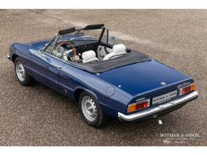 Image 7/33 of Alfa Romeo 1600 Spider (1975)