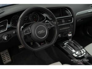 Image 8/32 of Audi RS4 Avant (2014)