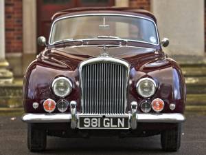Image 19/38 of Bentley R-Type Continental (1955)