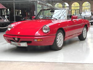 Image 6/27 of Alfa Romeo 2.0 Spider (1992)