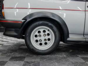 Image 23/50 de Ford Fiesta XR2 (1987)