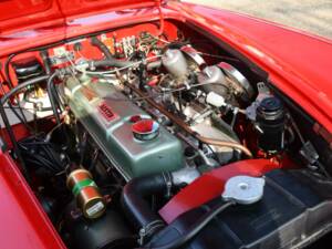 Image 2/8 of Austin-Healey 3000 Mk II (BJ7) (1963)