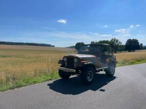 Image 23/49 of Jeep CJ-5 (1977)