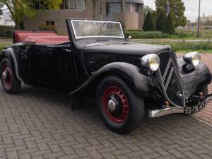 Image 1/6 de Citroën Traction Avant 7 C (1937)