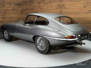 Image 8/19 of Jaguar Type E 3.8 (1964)