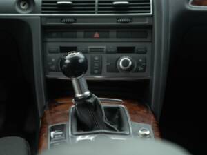 Bild 50/50 von Audi A6 2.7 T allroad quattro (2006)