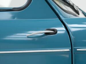 Bild 13/15 von Piaggio ACMA Vespa 400 (1958)