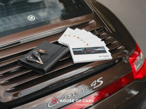 Image 46/46 of Porsche 911 Carrera 4S (2011)