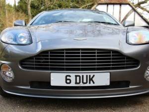 Image 2/9 of Aston Martin V12 Vanquish S (2007)