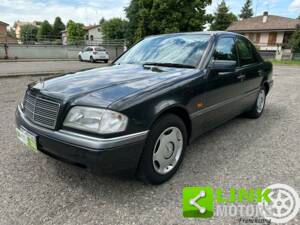 Immagine 3/10 di Mercedes-Benz C 180 (1994)