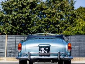 Image 12/50 of Volkswagen Karmann Ghia 1500 (1971)