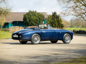 Image 2/50 of Aston Martin DB 2&#x2F;4 Mk I Vantage Convertible (1953)
