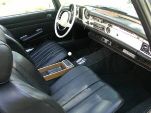 Image 14/40 of Mercedes-Benz 280 SL (1969)