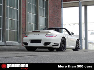 Immagine 6/15 di Porsche 911 Turbo S (2010)