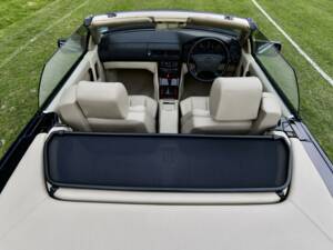 Image 44/50 of Mercedes-Benz SL 500 (1995)