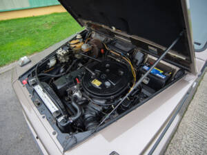 Image 23/30 of Mercedes-Benz 300 GE (SWB) (1991)