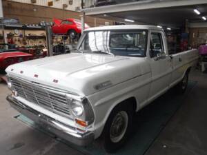 Image 25/41 of Ford F-250 (1967)