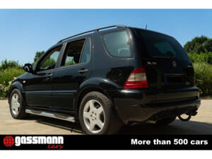 Afbeelding 9/15 van Mercedes-Benz ML 55 AMG (2000)