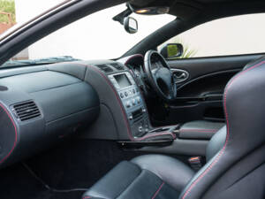 Bild 23/42 von Aston Martin V12 Vanquish S Ultimate Edition (2007)