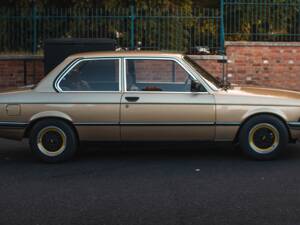 Imagen 2/20 de BMW 320 (1982)