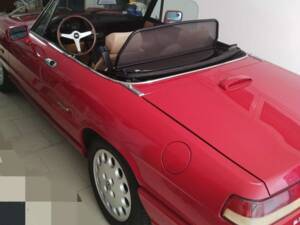 Immagine 3/5 di Alfa Romeo 2.0 Spider (1992)