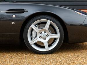 Image 10/50 of Aston Martin DB 7 Zagato (2004)