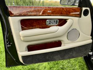 Image 20/49 of Bentley Arnage R (2005)