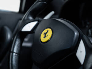 Immagine 10/37 di Ferrari 575M Maranello (2003)