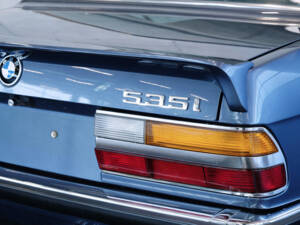 Imagen 10/23 de BMW 535i (1984)