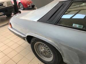 Image 30/38 de Jaguar XJ-S 3.6 (1990)