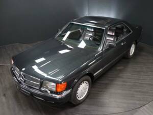 Imagen 25/30 de Mercedes-Benz 560 SEC (1989)