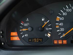 Bild 41/50 von Mercedes-Benz C 200 Kompressor (1996)