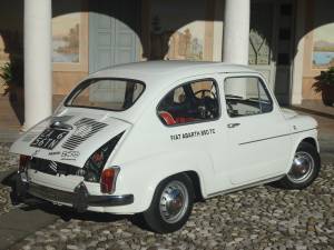 Image 12/42 of Abarth Fiat 850 TC (1964)