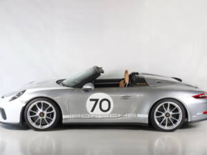 Image 6/20 of Porsche 911 Speedster (2019)