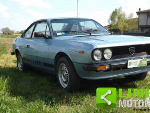 Image 4/10 de Lancia Beta Coupe 1600 (1981)