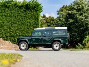 Immagine 17/42 di Land Rover Defender 110 Td5 (2000)