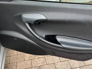 Image 19/49 of Porsche Boxster (1998)