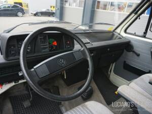 Imagen 26/64 de Volkswagen T3 Westfalia Joker 1.6 TD (1989)