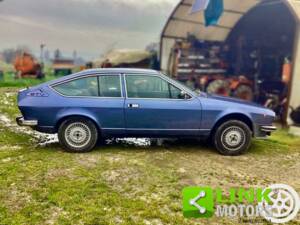Image 8/10 of Alfa Romeo Alfetta GTV 2000 (1977)