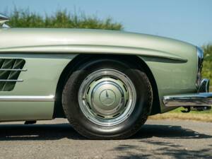 Image 33/50 de Mercedes-Benz 300 SL Roadster (1960)