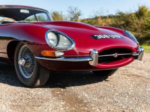 Imagen 10/50 de Jaguar E-Type 3.8 (1962)