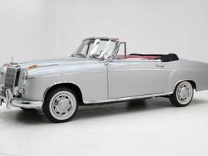 Image 1/15 of Mercedes-Benz 220 S Cabriolet (1959)