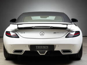 Bild 13/26 von Mercedes-Benz SLS AMG GT Roadster &quot;Final Edition&quot; (2014)