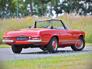 Image 6/70 of Mercedes-Benz 280 SL (1969)