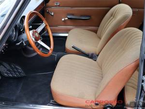 Image 3/40 of Alfa Romeo Giulia GT 1300 Junior (1972)