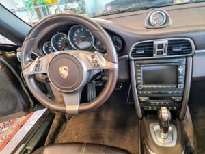 Bild 9/21 von Porsche 911 Carrera 4S (2010)